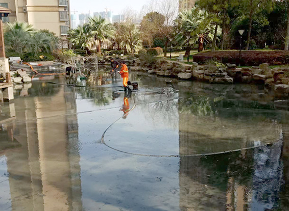 宁江景观池淤泥清理